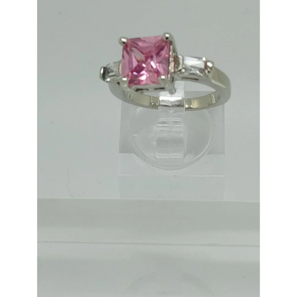 3.5 Ct Vintage 3-Stone White Gold Silver Tone Pink‎ Sim Diamond CZ Ring Size 10 - Picture 3 of 10